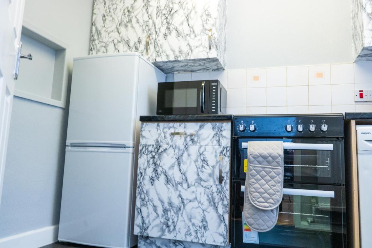 Cosy 2 Bed With Parking Near Piccadilly, Etihad Stadium And Coop Live Sleeps Up To 5 Villa Mánchester Exterior foto
